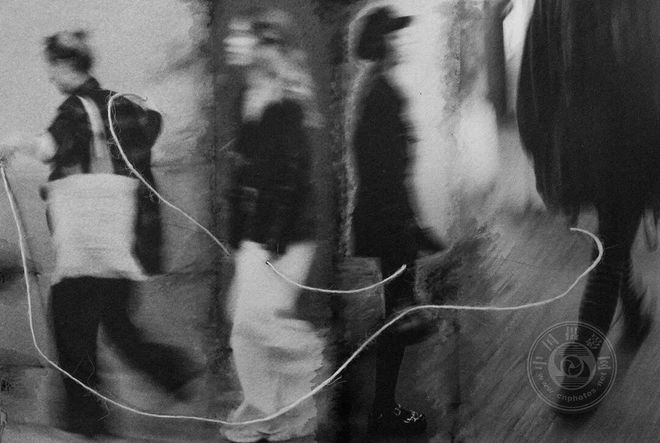 捕捉世界的偶然与诗意2025年世界街头摄影奖获奖公布（三）(图8)